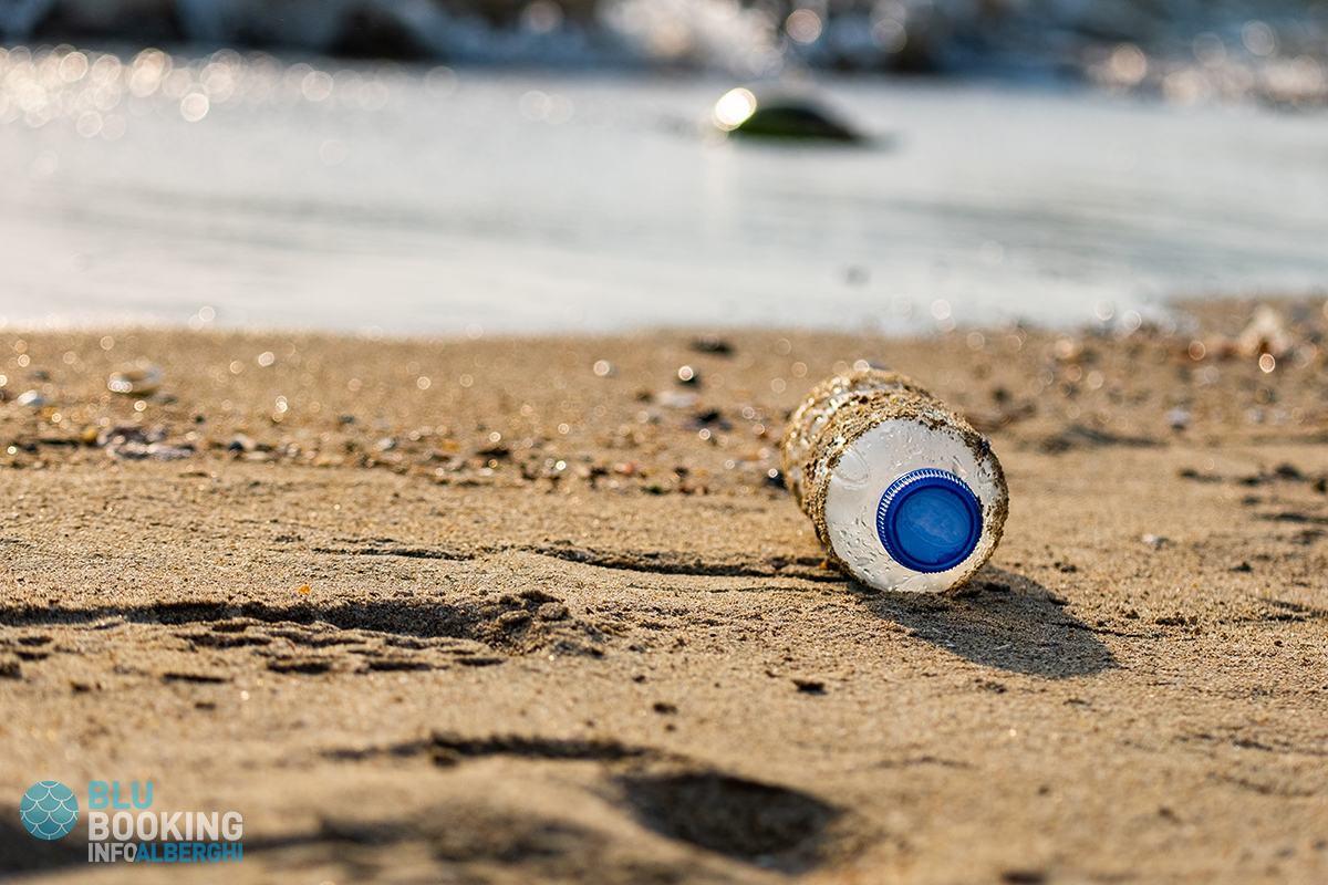 plastica sulle spiagge