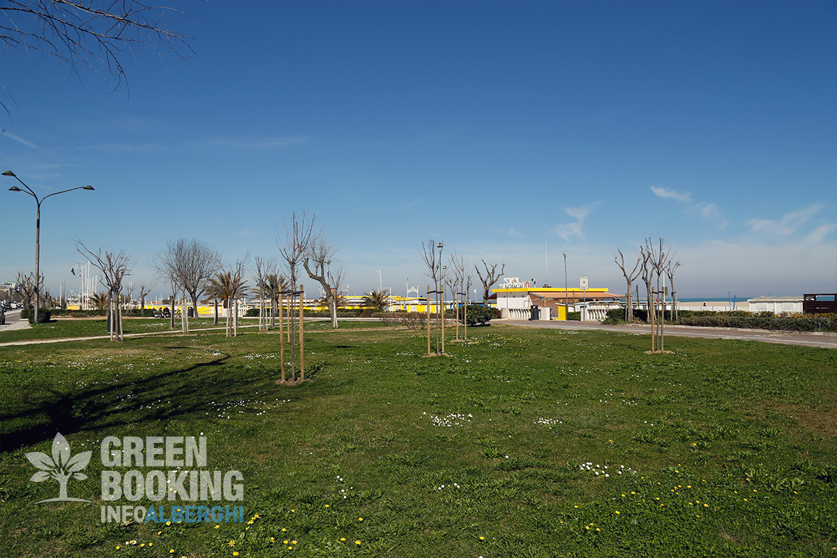 Rimini - Mezzaluna Piazzale Marvelli